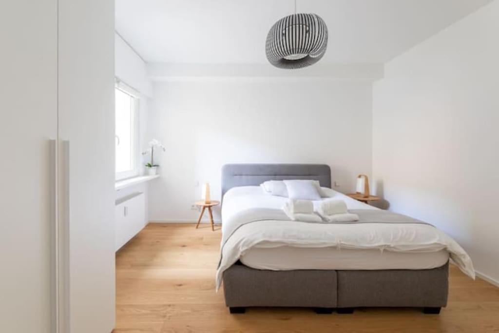 Wonderful Two Bedroom Apartment At Limpertsberg With Parking, Near Tram Luxembourg Bagian luar foto